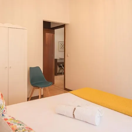 Aposentus - Cest La Vie Apartment *