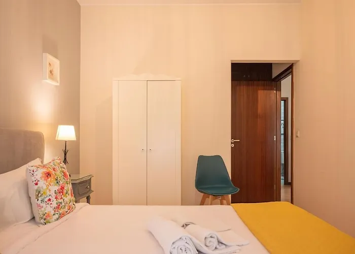 Aposentus - Cest La Vie Oporto